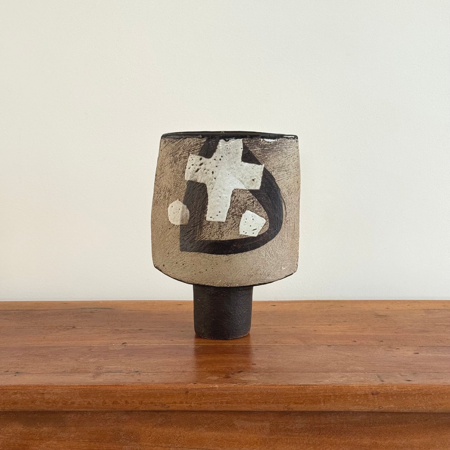 Studio pottery spade vase by John Maltby